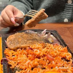 多瑞小鎮(zhèn)寶龍廣場店 邢臺正餐服務(wù)的新風(fēng)尚